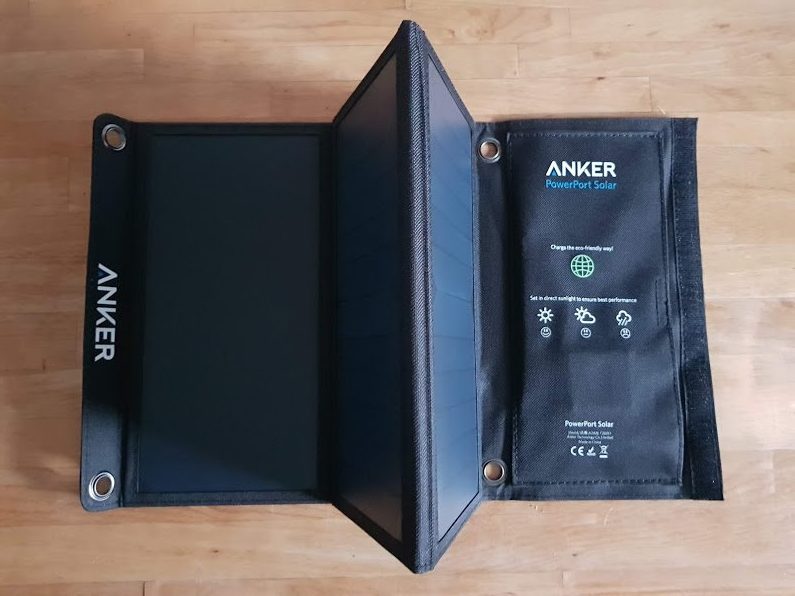 ANKER PowerPort Solar